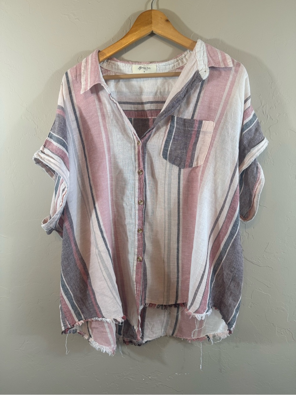 Beautiful Soul Striped Linen Blens Button Front Top Size B (2X)
